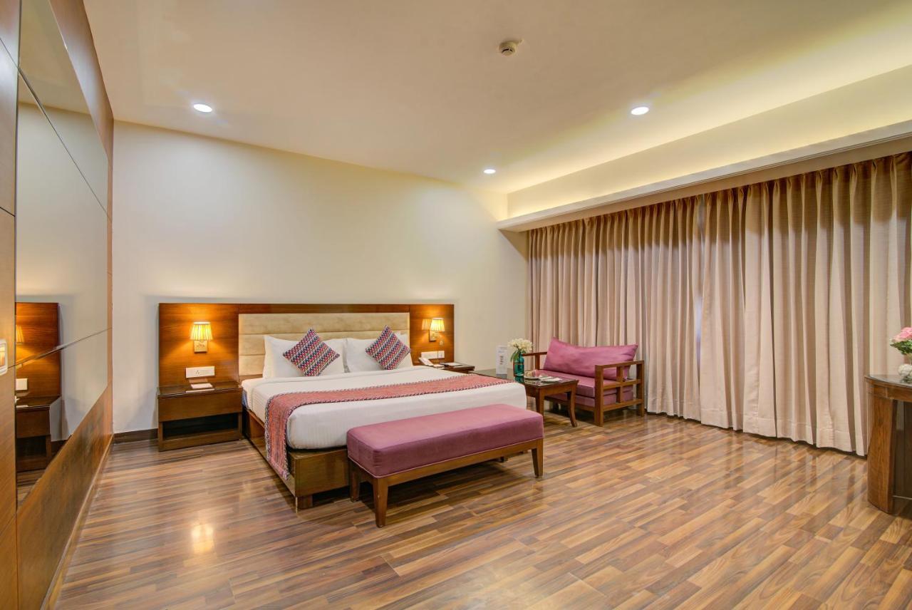 Hotel Home In By Amrik Sukhdev Sonipat Exterior foto